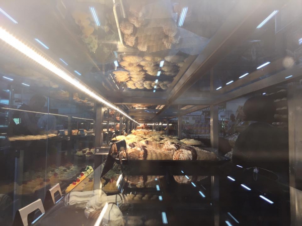 Plug and Play Patent LED lights for Bakery cabinets shelves